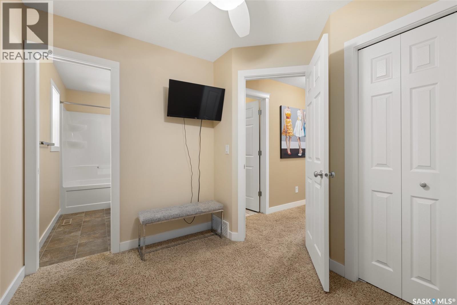 4821 James Hill Road, Regina, Saskatchewan S4W 0C6 - Photo 23 - SK043405