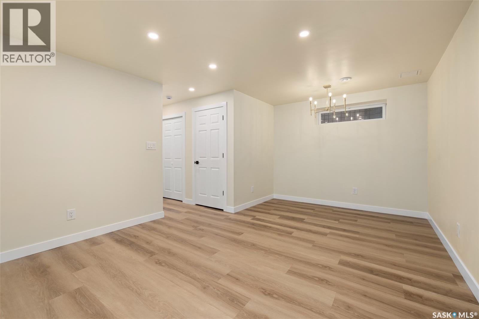 4821 James Hill Road, Regina, Saskatchewan S4W 0C6 - Photo 29 - SK043405