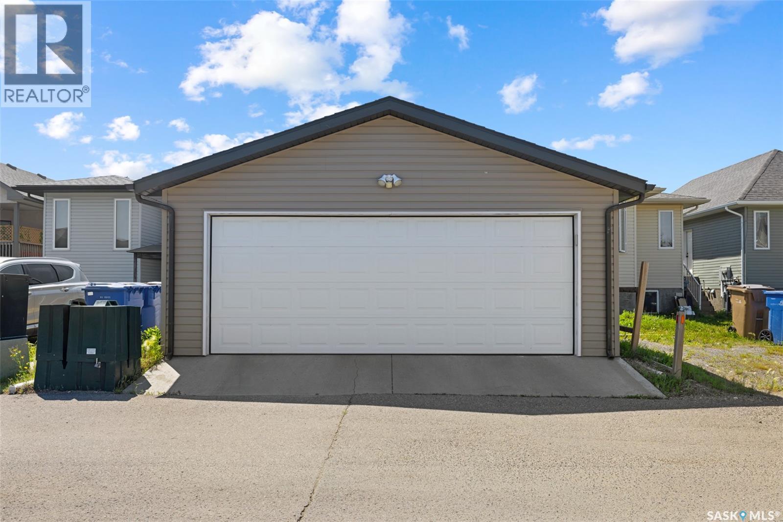 4821 James Hill Road, Regina, Saskatchewan S4W 0C6 - Photo 36 - SK043405