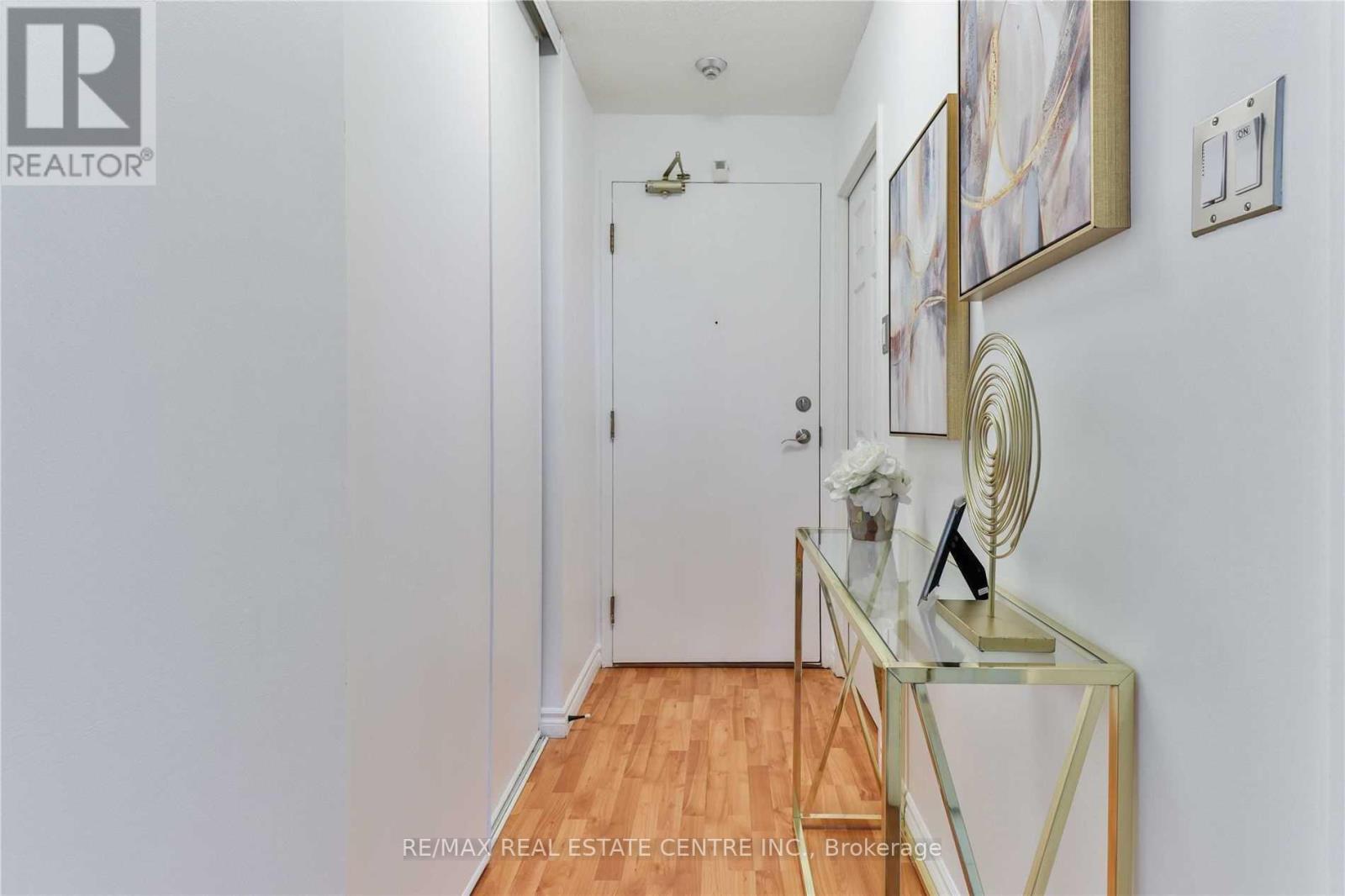 103 - 4450 Tucana Court, Mississauga, Ontario  L5R 3R4 - Photo 3 - W13601950