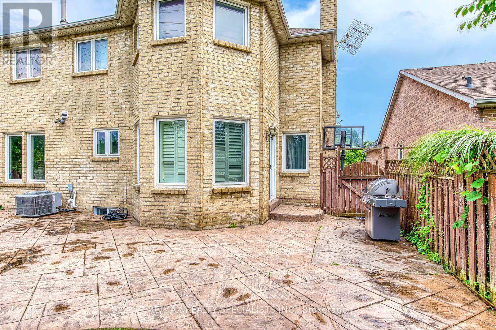 1499 Ravensmoor Crescent, Mississauga, Ontario  L5M 3L3 - Photo 50 - W13601984