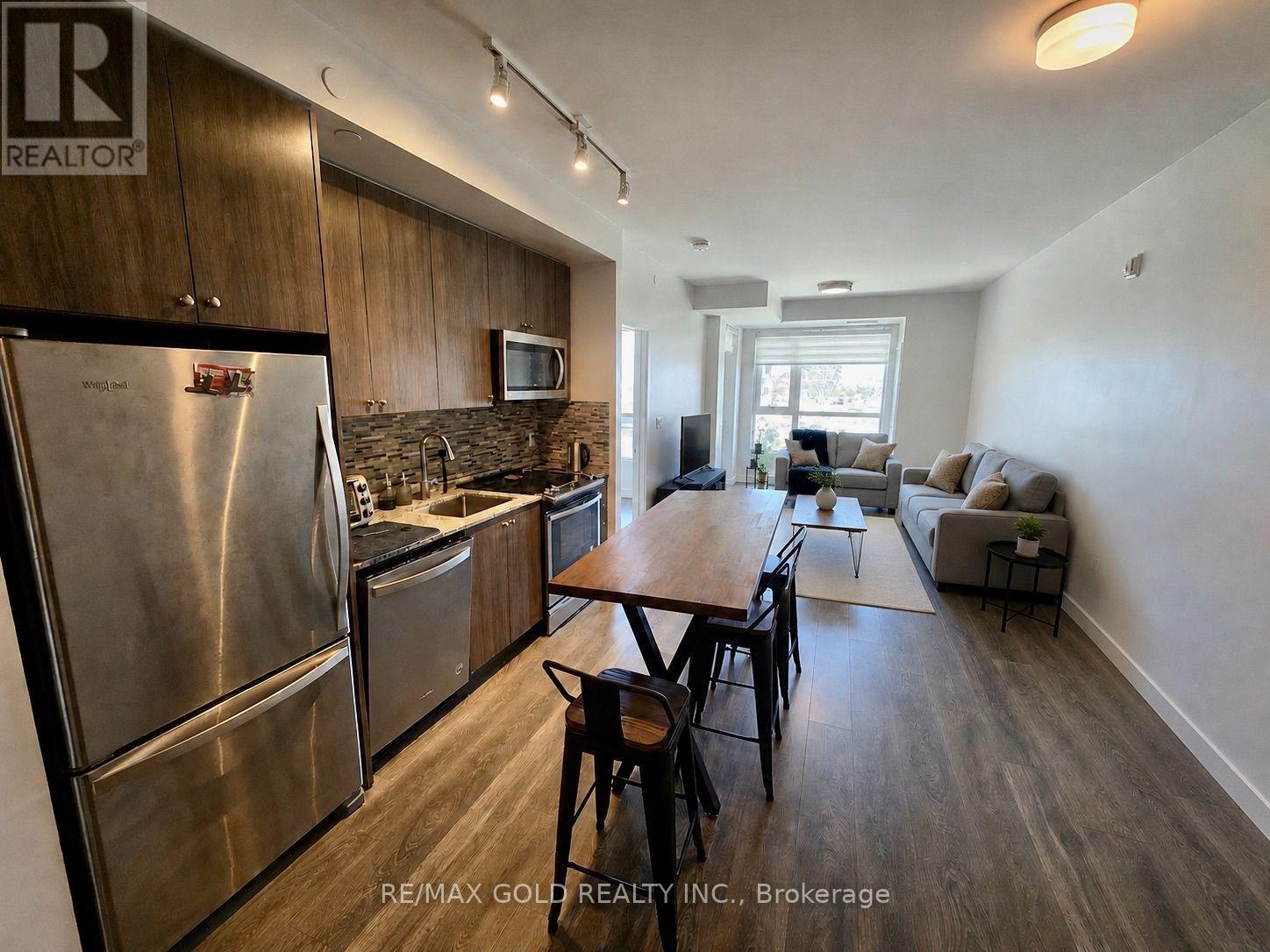 218 - 210 Sabina Drive, Oakville, Ontario  L6H 7C3 - Photo 5 - W13602002