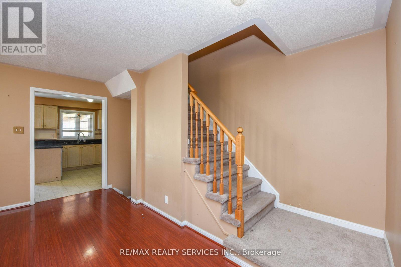 Upper - 172 Native Landing Crescent, Brampton, Ontario  L6X 5A7 - Photo 7 - W13602010