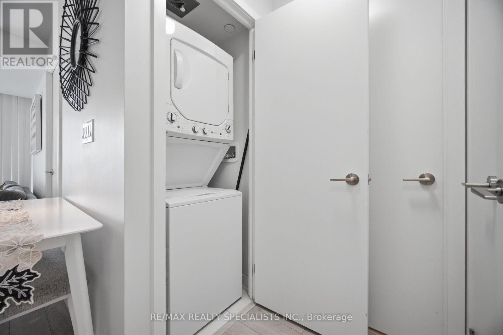 1222 - 160 Flemington Road, Toronto, Ontario  M6A 0A9 - Photo 35 - W13602112