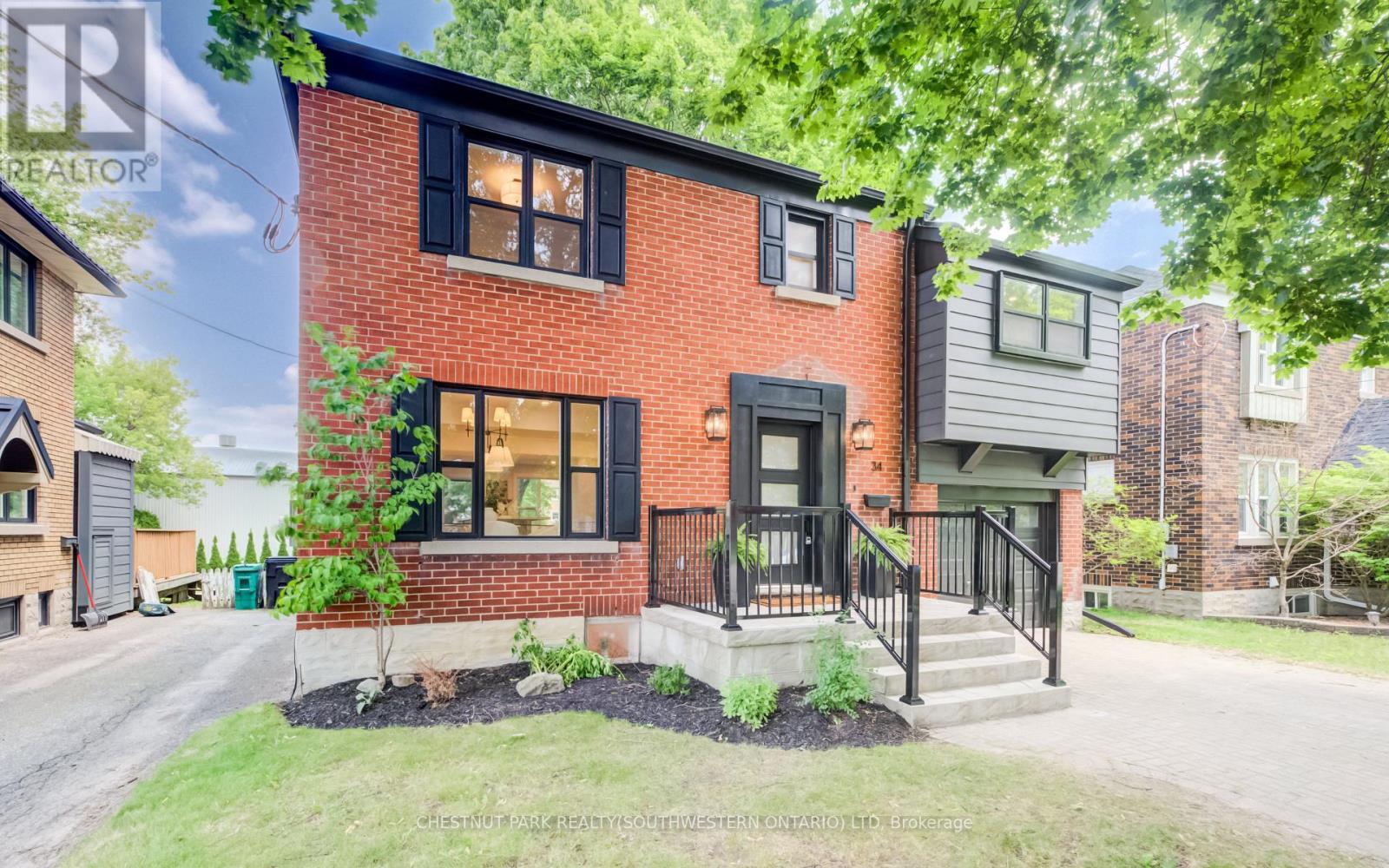 34 MOORE AVENUE N, Waterloo, Ontario