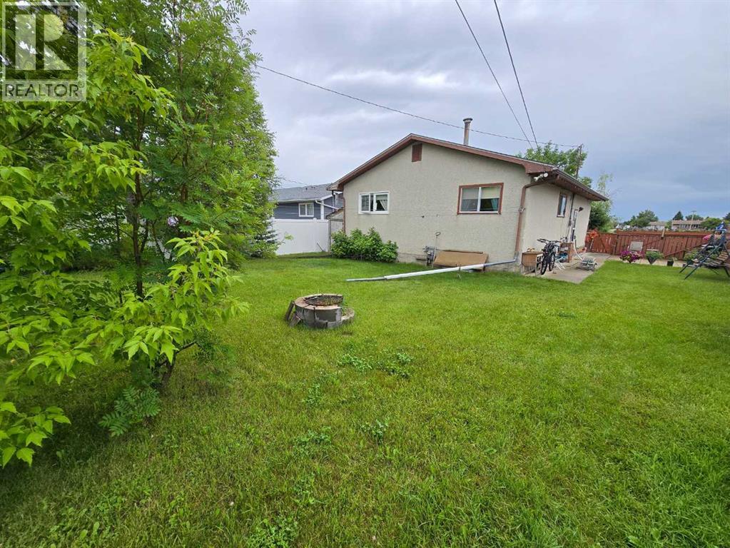 4610 52 Avenue, Grimshaw, Alberta  T0H 1W0 - Photo 23 - A2327861