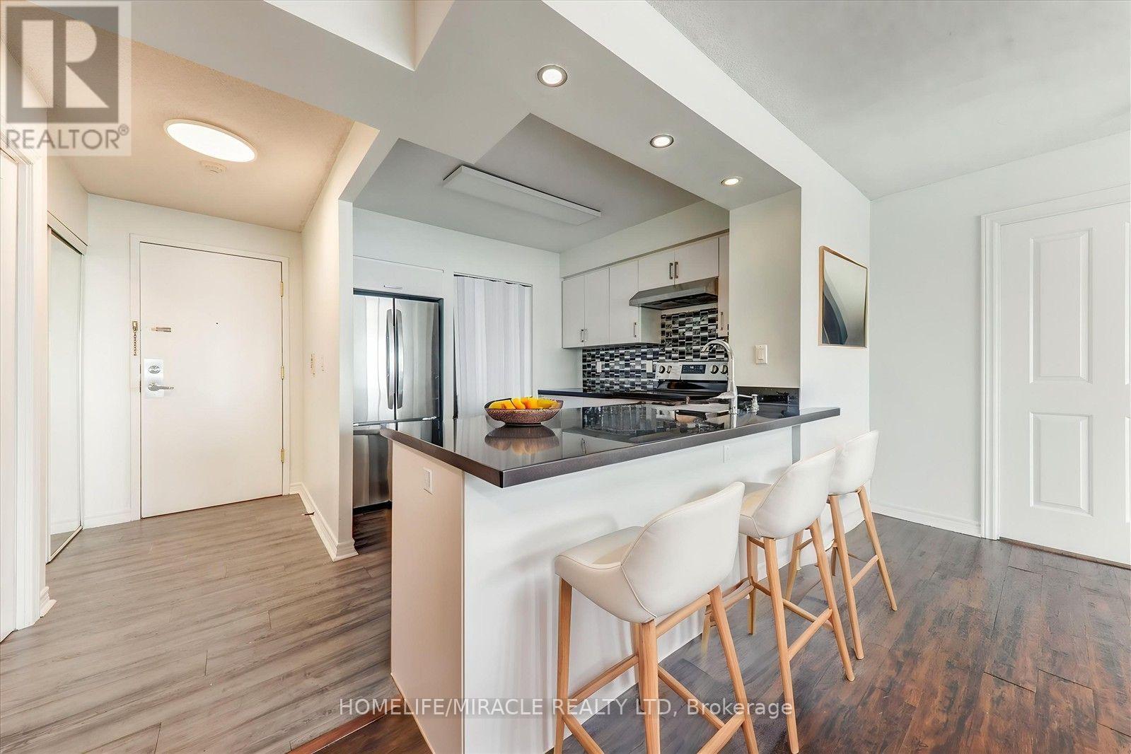 3521 - 68 Corporate Drive, Toronto, Ontario  M1H 3H3 - Photo 3 - E13538816