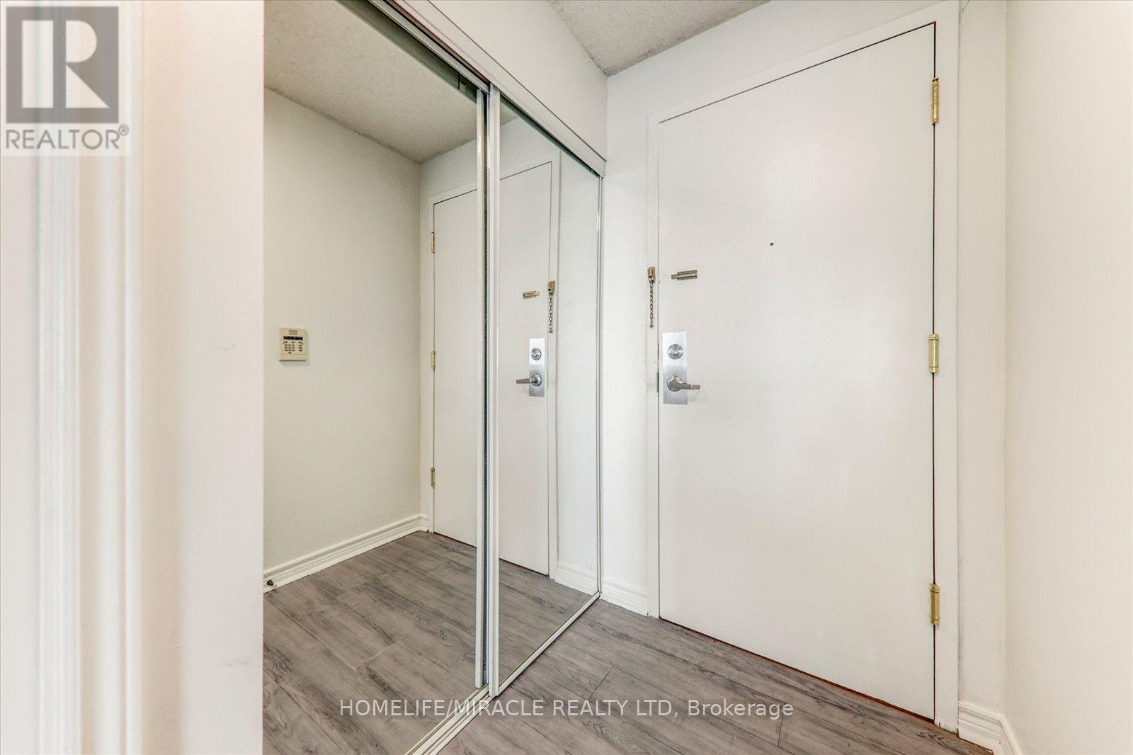3521 - 68 Corporate Drive, Toronto, Ontario  M1H 3H3 - Photo 8 - E13538816
