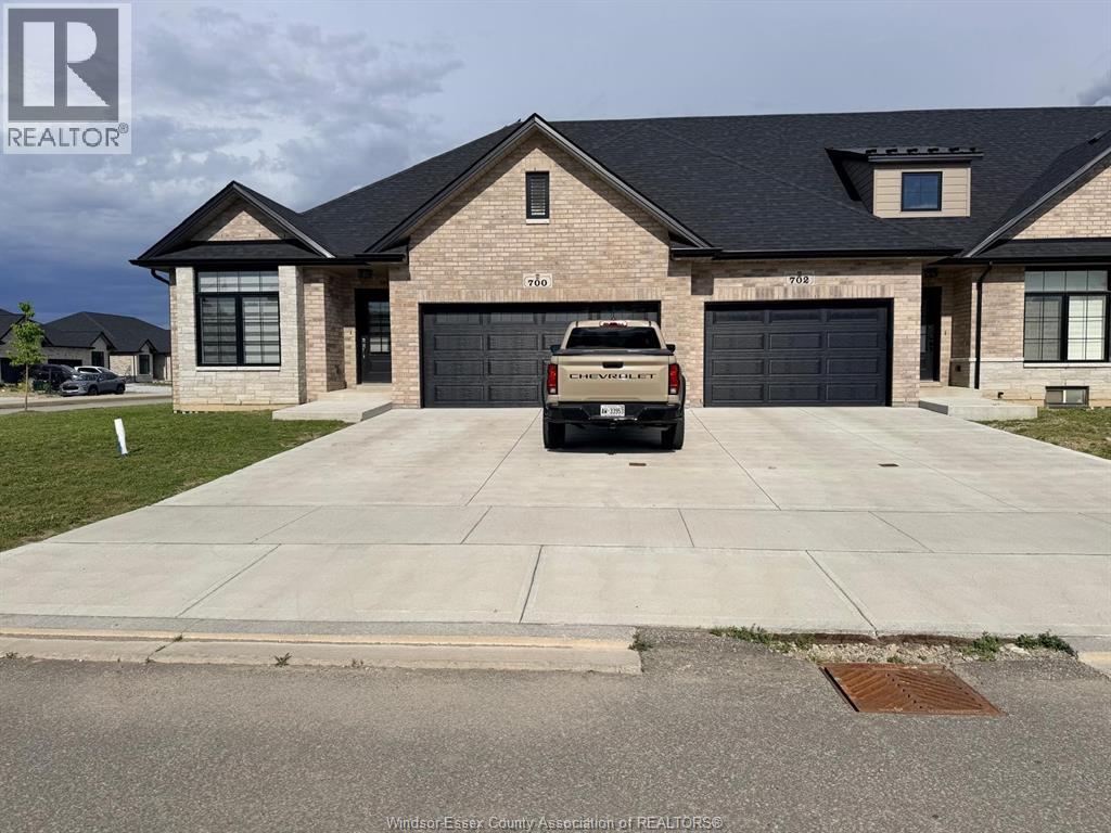 700 ELLIOT POINT ROAD, Amherstburg