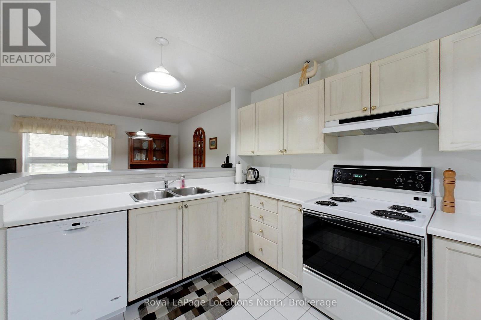 4 - 398 Mariners Way, Collingwood, Ontario  L9Y 5C7 - Photo 11 - S13602374