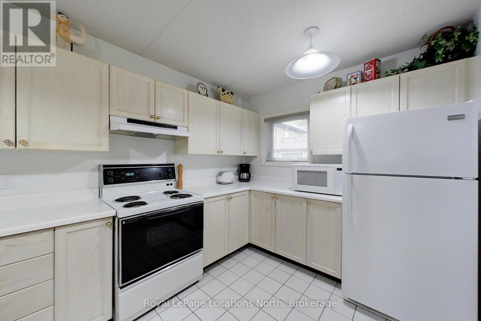 4 - 398 Mariners Way, Collingwood, Ontario  L9Y 5C7 - Photo 12 - S13602374