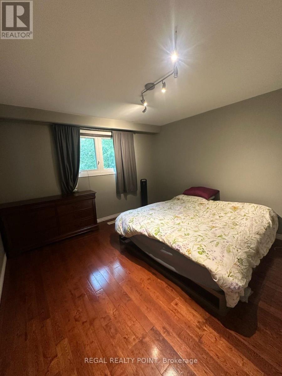 6 Harrington Crescent, Toronto, Ontario  M2M 2Y5 - Photo 7 - C13602294