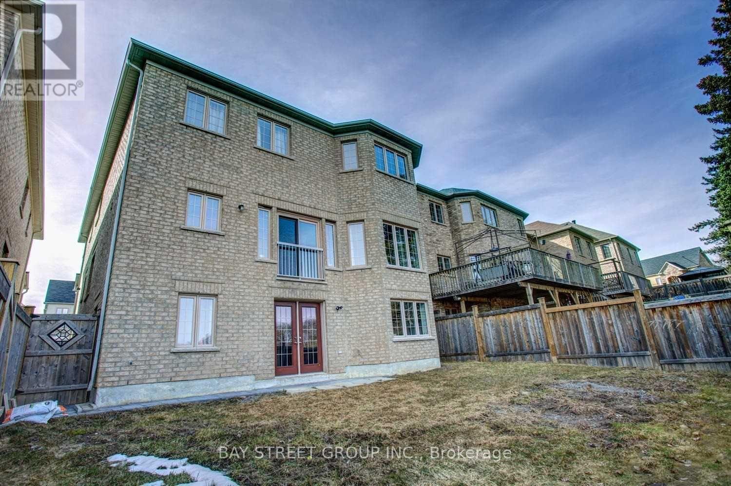 Lower - 17 Lady Karen Crescent, Vaughan, Ontario  L6A 4M3 - Photo 2 - N13602270