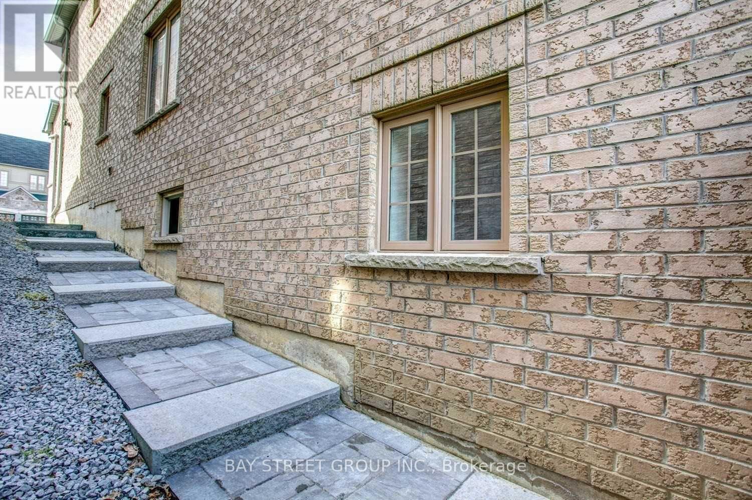 Lower - 17 Lady Karen Crescent, Vaughan, Ontario  L6A 4M3 - Photo 3 - N13602270