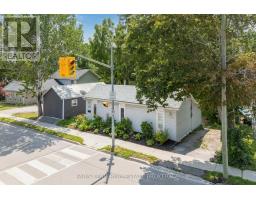 204 COX MILL ROAD, Barrie, Ontario