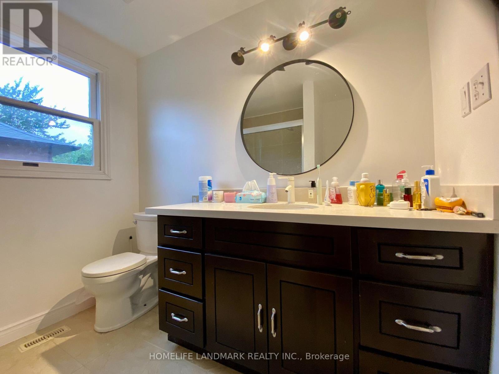 Upper Floor Room A - 3371 Cider Mill Place, Mississauga, Ontario  L5L 3H6 - Photo 10 - W13602372