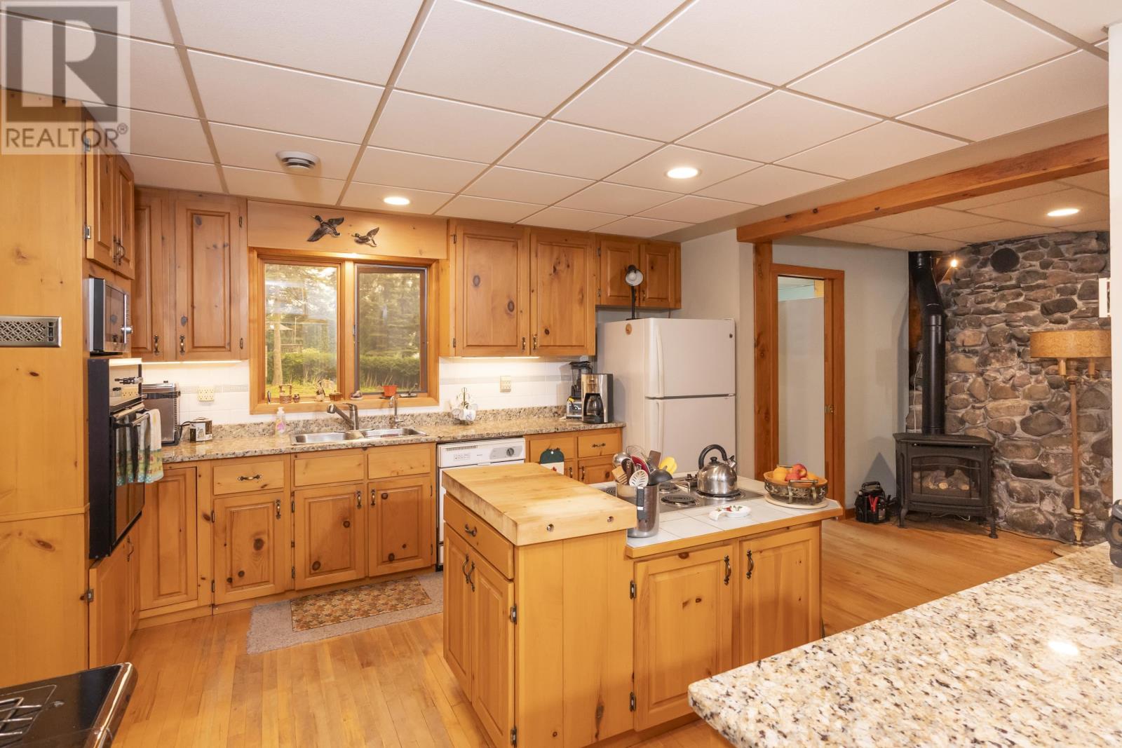2719 Birch Beach Rd., Shuniah, Ontario  P7A 0C2 - Photo 26 - TB2601997