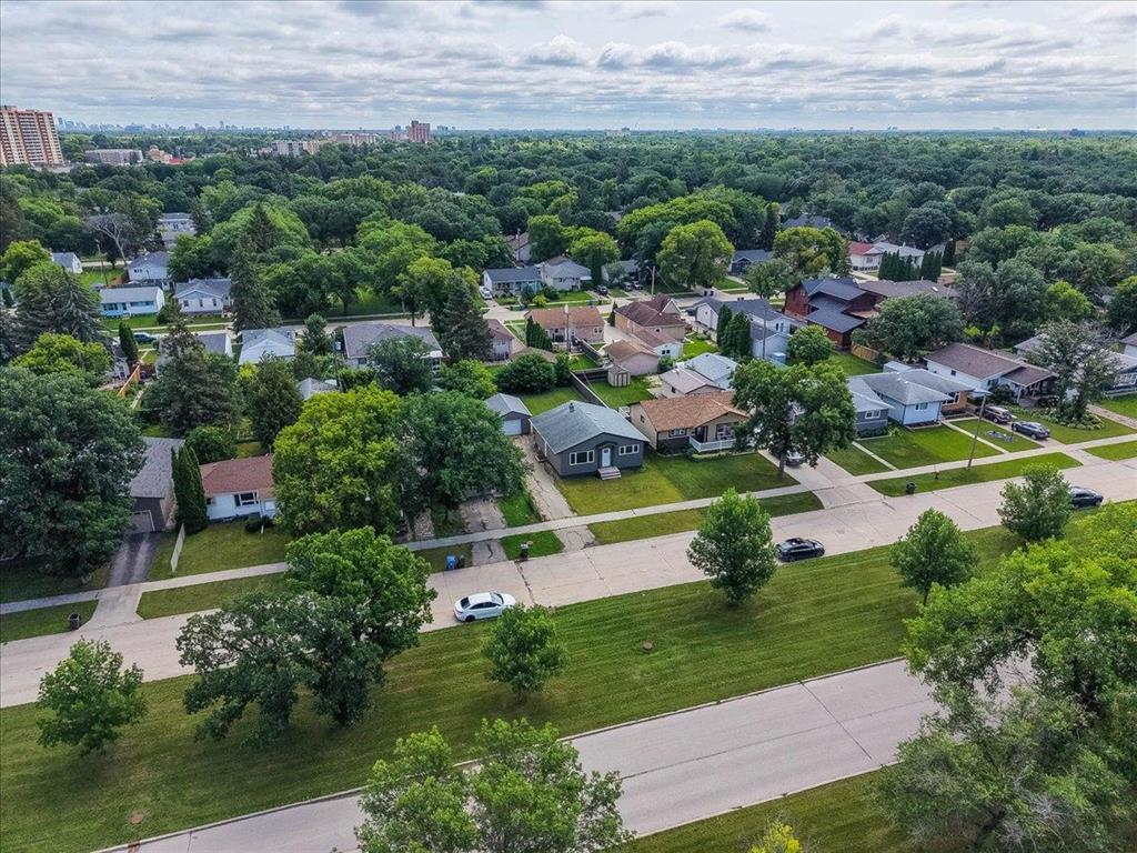 471 Summerlands Boulevard, Winnipeg, Manitoba R3K 1B2 - Photo 21 - 202618488