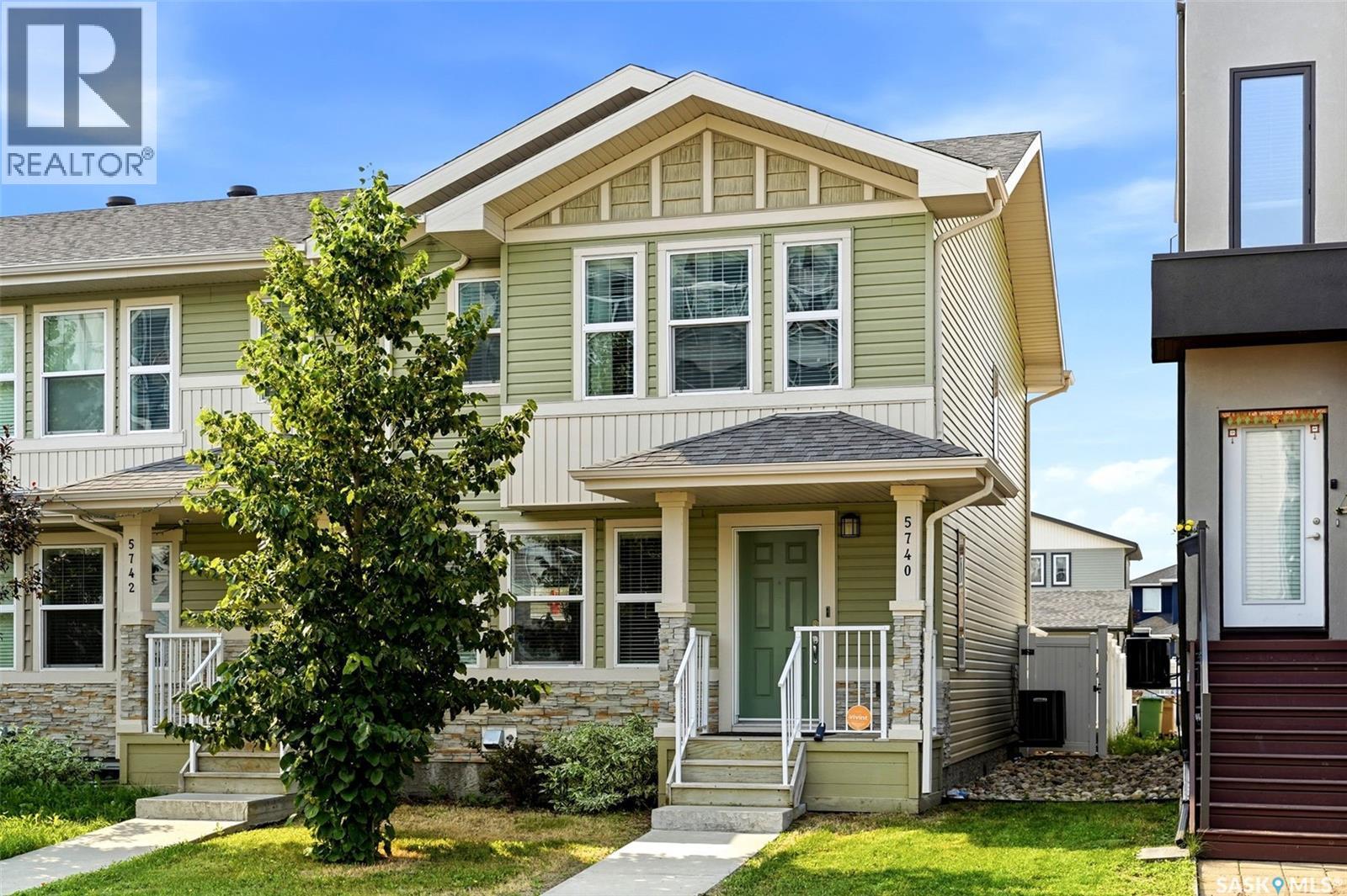 5740 Glide CRESCENT, regina, Saskatchewan