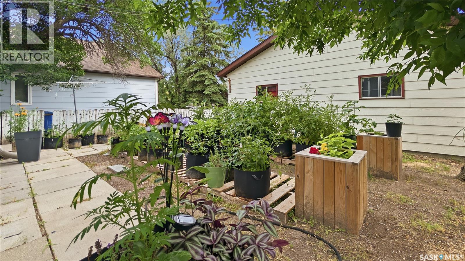 202 2nd Avenue E, Rosetown, Saskatchewan  S0L 2V0 - Photo 4 - SK043581