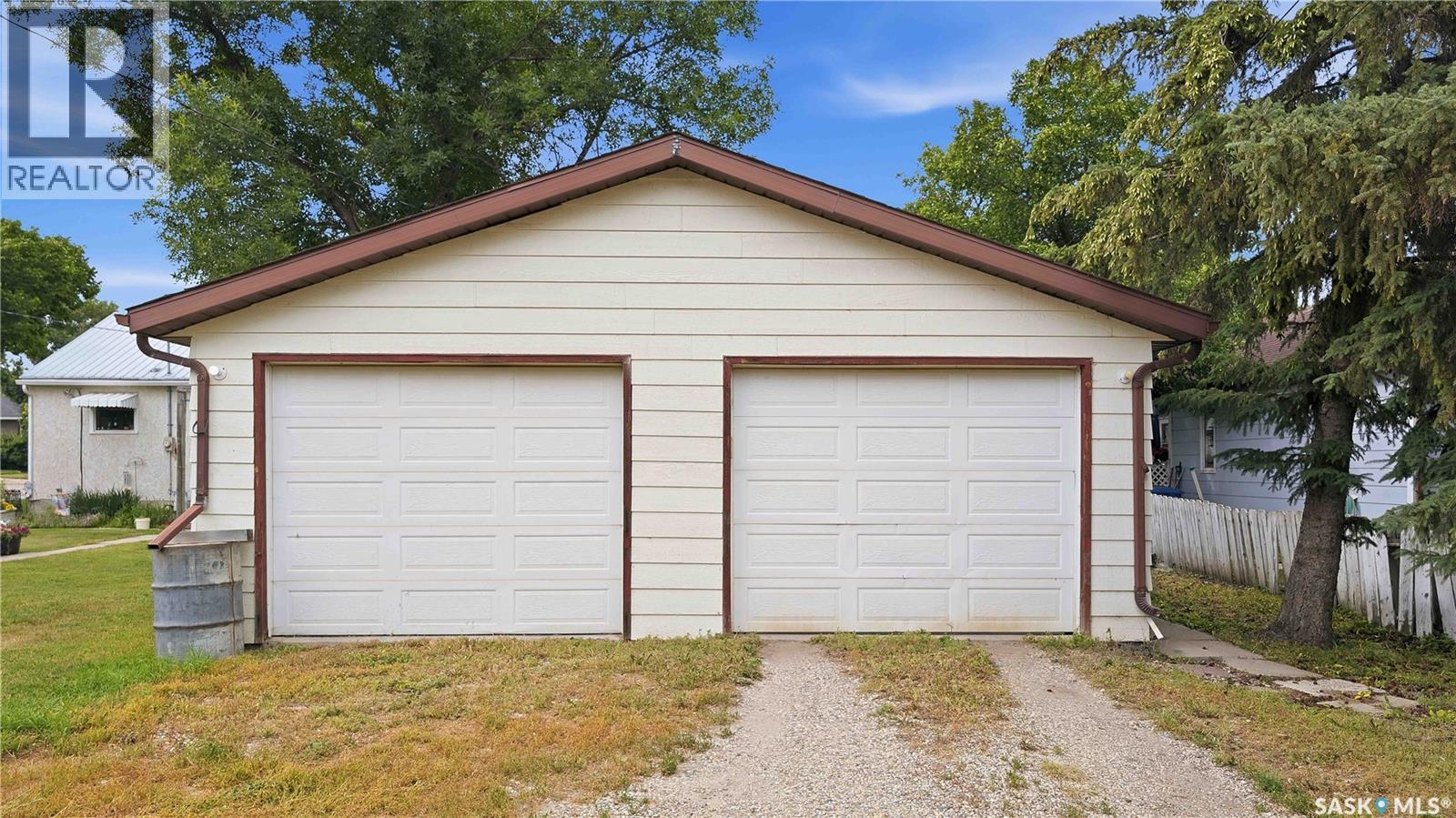 202 2nd Avenue E, Rosetown, Saskatchewan  S0L 2V0 - Photo 8 - SK043581
