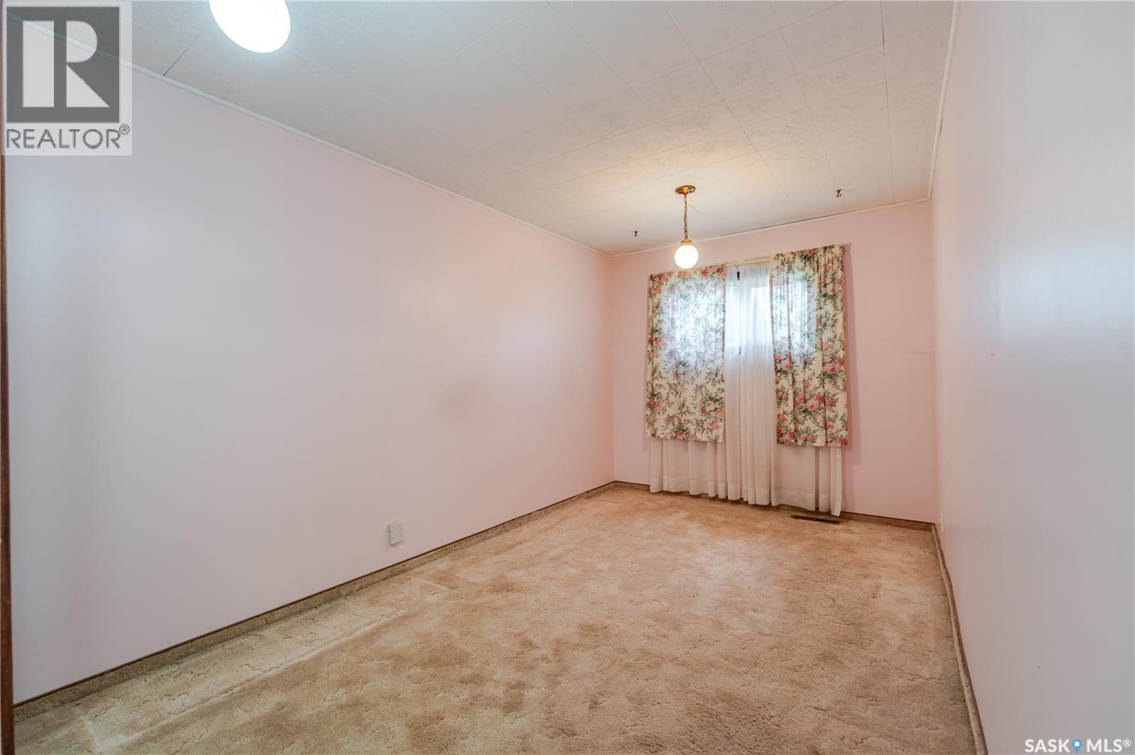 1233 Coteau Street W, Moose Jaw, Saskatchewan  S6H 5G7 - Photo 13 - SK043525