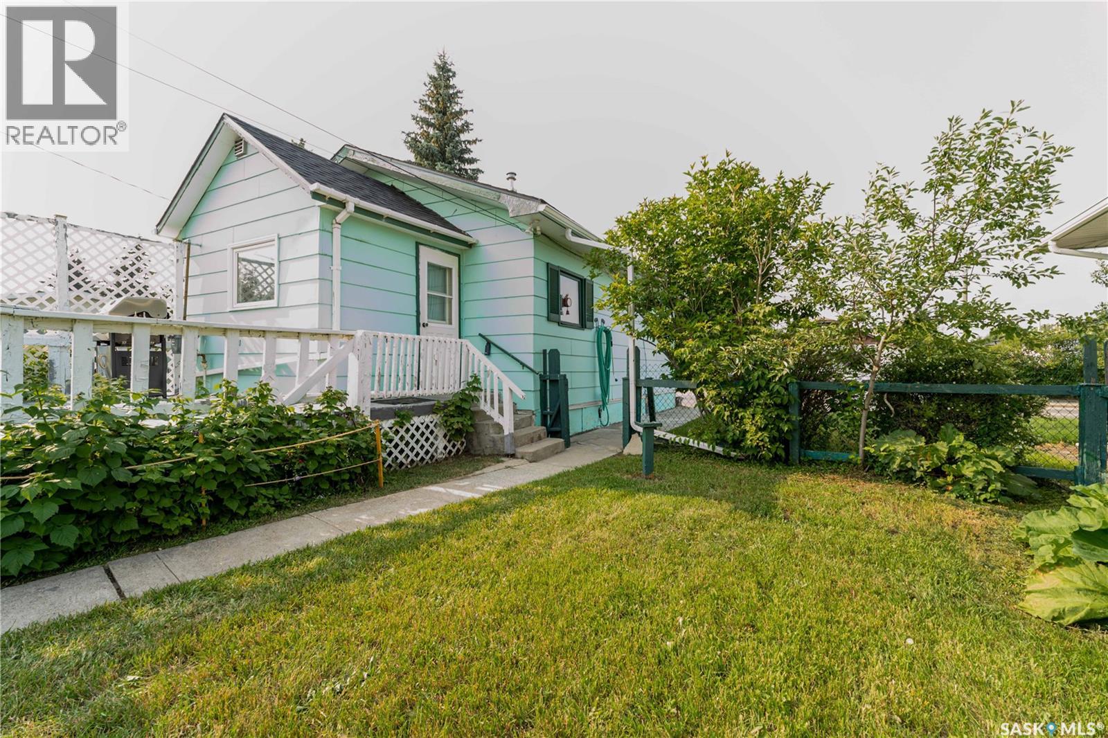 1233 Coteau Street W, Moose Jaw, Saskatchewan  S6H 5G7 - Photo 25 - SK043525