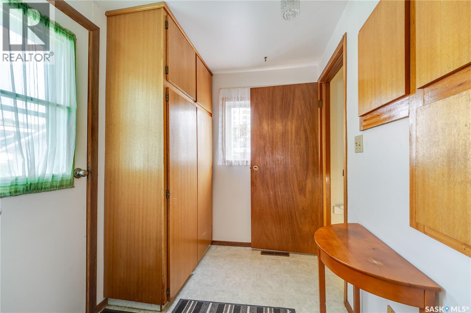 1233 Coteau Street W, Moose Jaw, Saskatchewan  S6H 5G7 - Photo 5 - SK043525