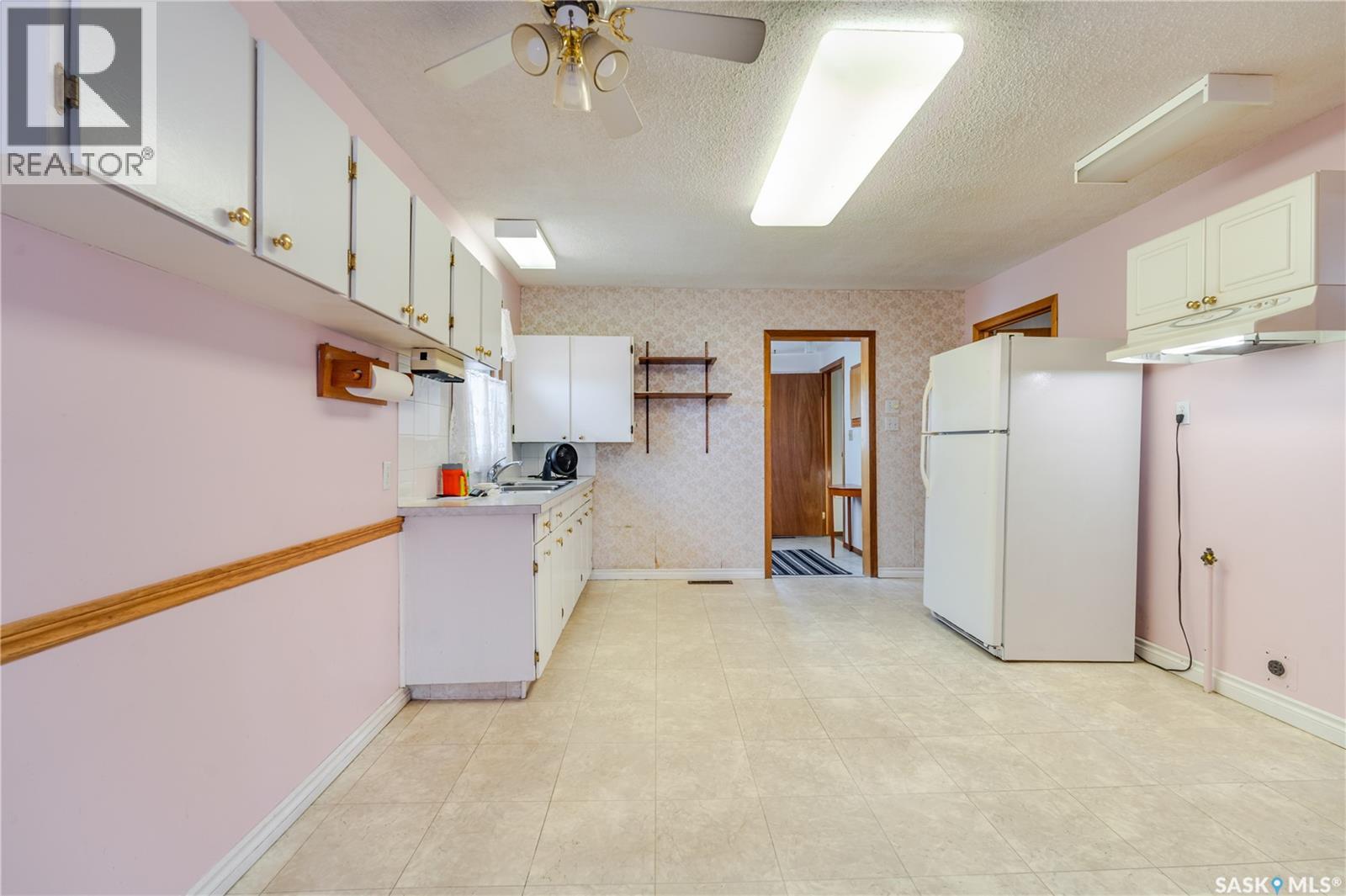 1233 Coteau Street W, Moose Jaw, Saskatchewan  S6H 5G7 - Photo 9 - SK043525