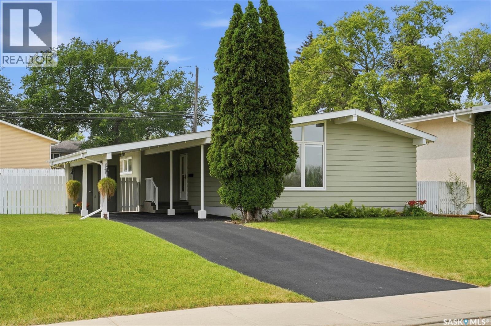 1181 North Hill DRIVE, swift current, Saskatchewan