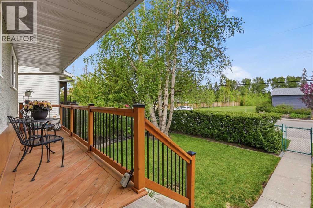 8343 48 Avenue NW, Calgary, Alberta  T3B 2A9 - Photo 6 - A2316123