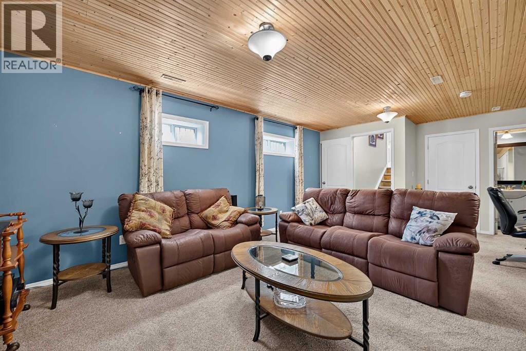 13 Canoe Close SW, Airdrie, Alberta  T4B 2N3 - Photo 19 - A2328167