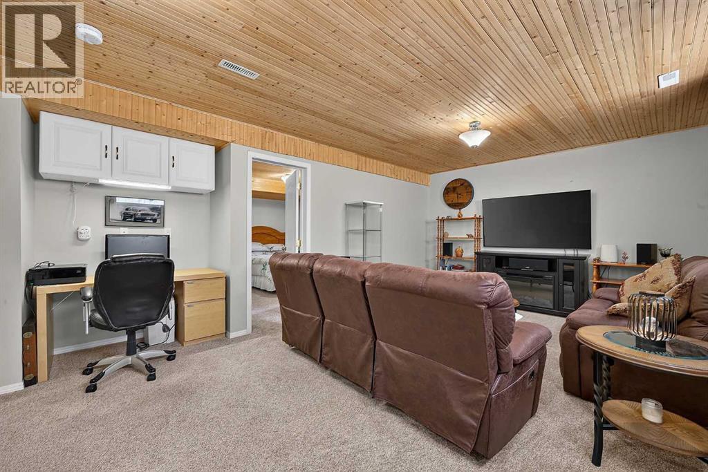 13 Canoe Close SW, Airdrie, Alberta  T4B 2N3 - Photo 20 - A2328167