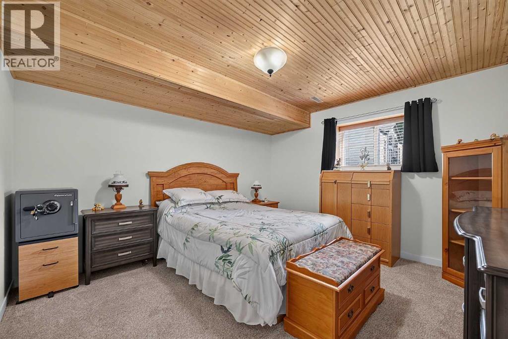 13 Canoe Close SW, Airdrie, Alberta  T4B 2N3 - Photo 33 - A2328167