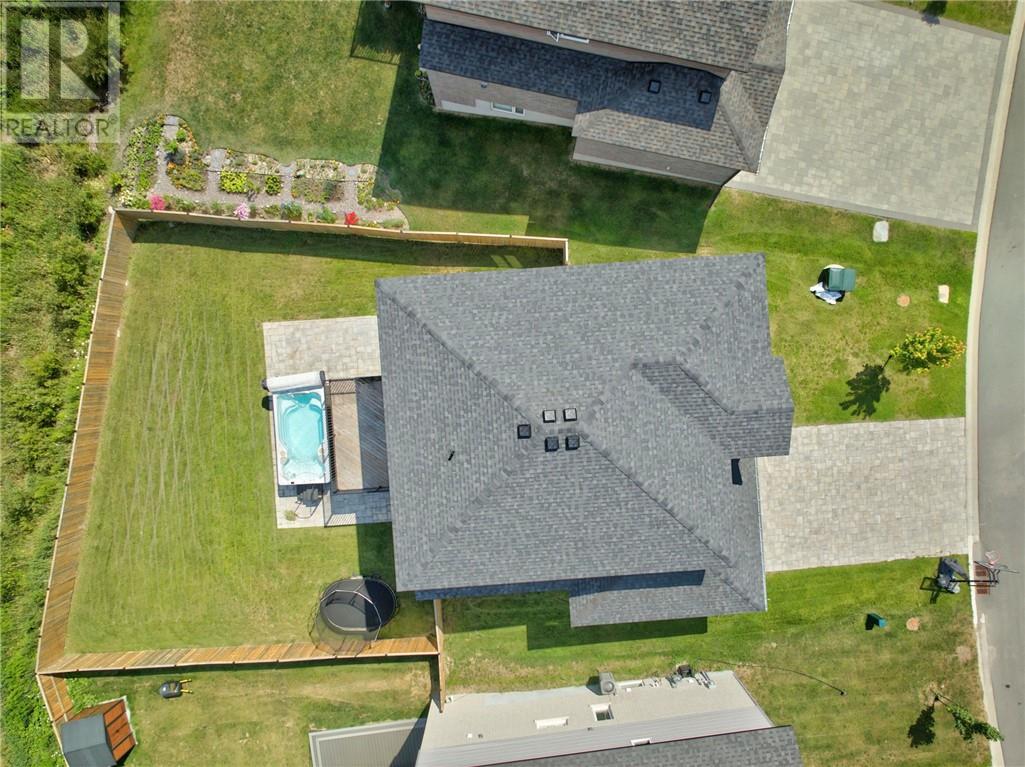 21 Vega Court, Sudbury, Ontario  P3E 0A6 - Photo 4 - 2129414