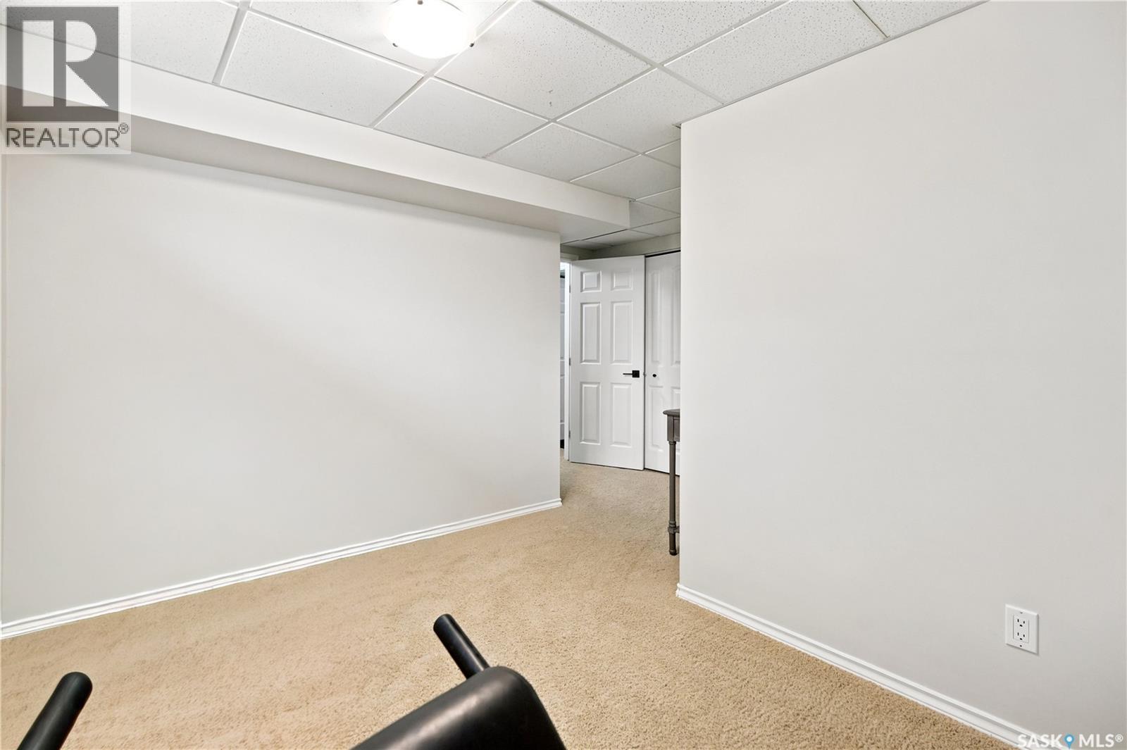 8607 Wascana Gardens Lane, Regina, Saskatchewan  S4V 1G1 - Photo 43 - SK043425
