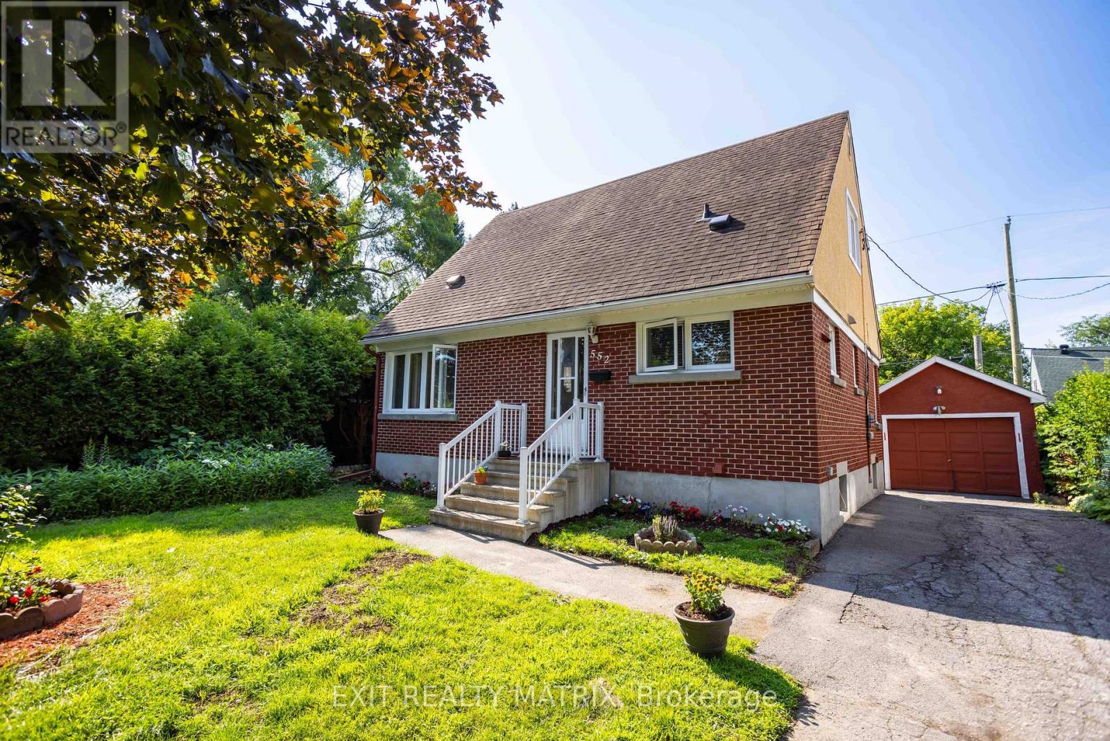 552 DUNBRACK STREET, Ottawa, Ontario
