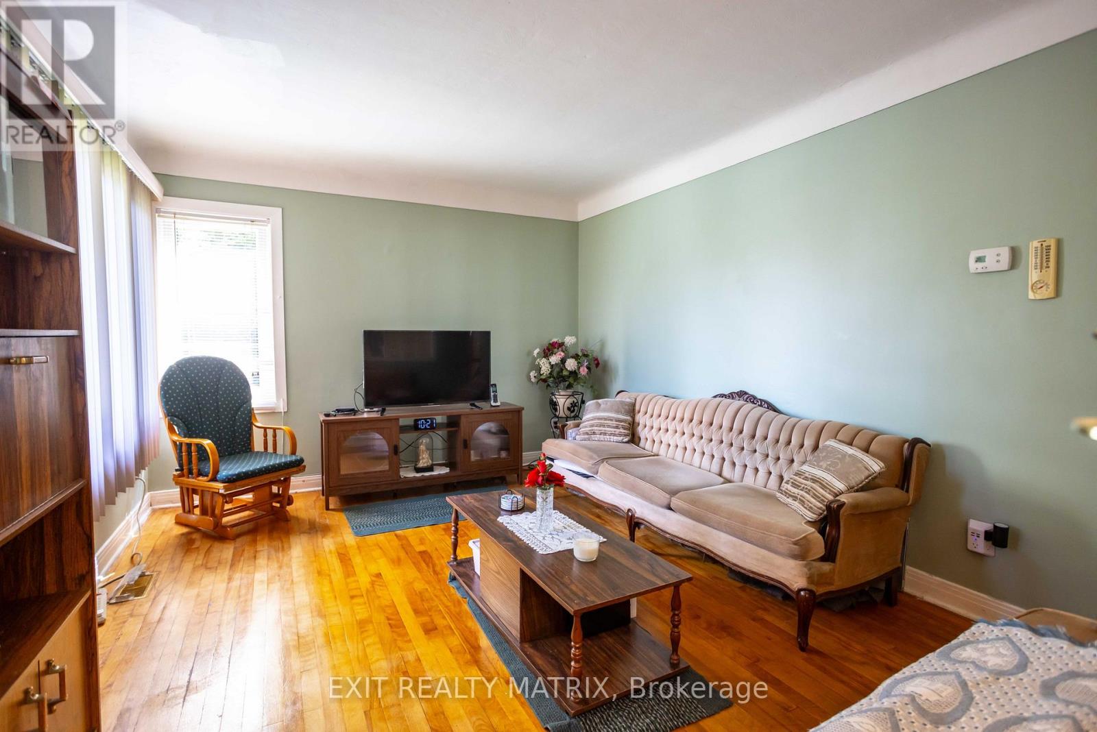 552 Dunbrack Street, Ottawa, Ontario  K1K 1J5 - Photo 6 - X13602446