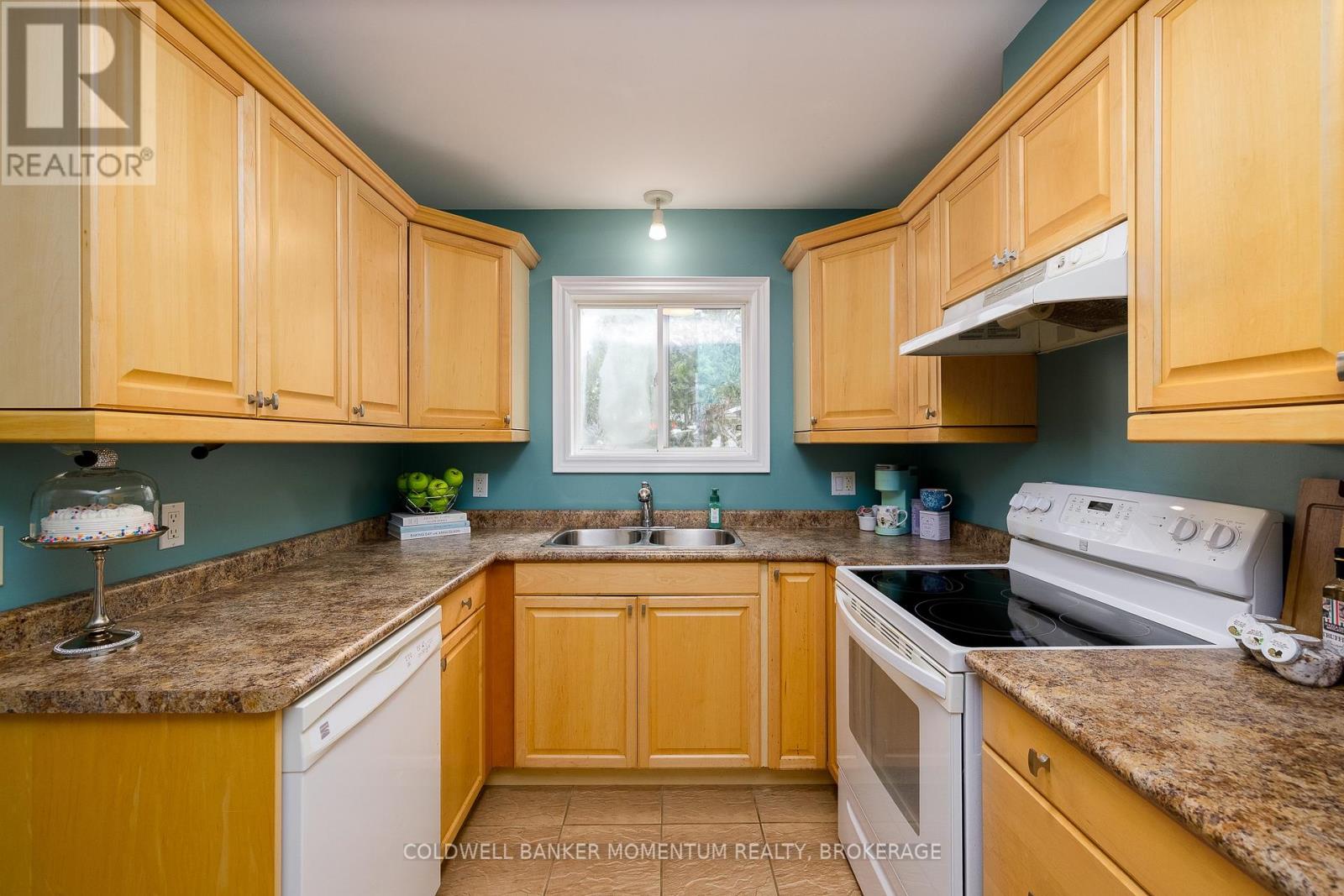 25 Ormond Street S, Thorold, Ontario  L2V 1Y3 - Photo 8 - X13602582