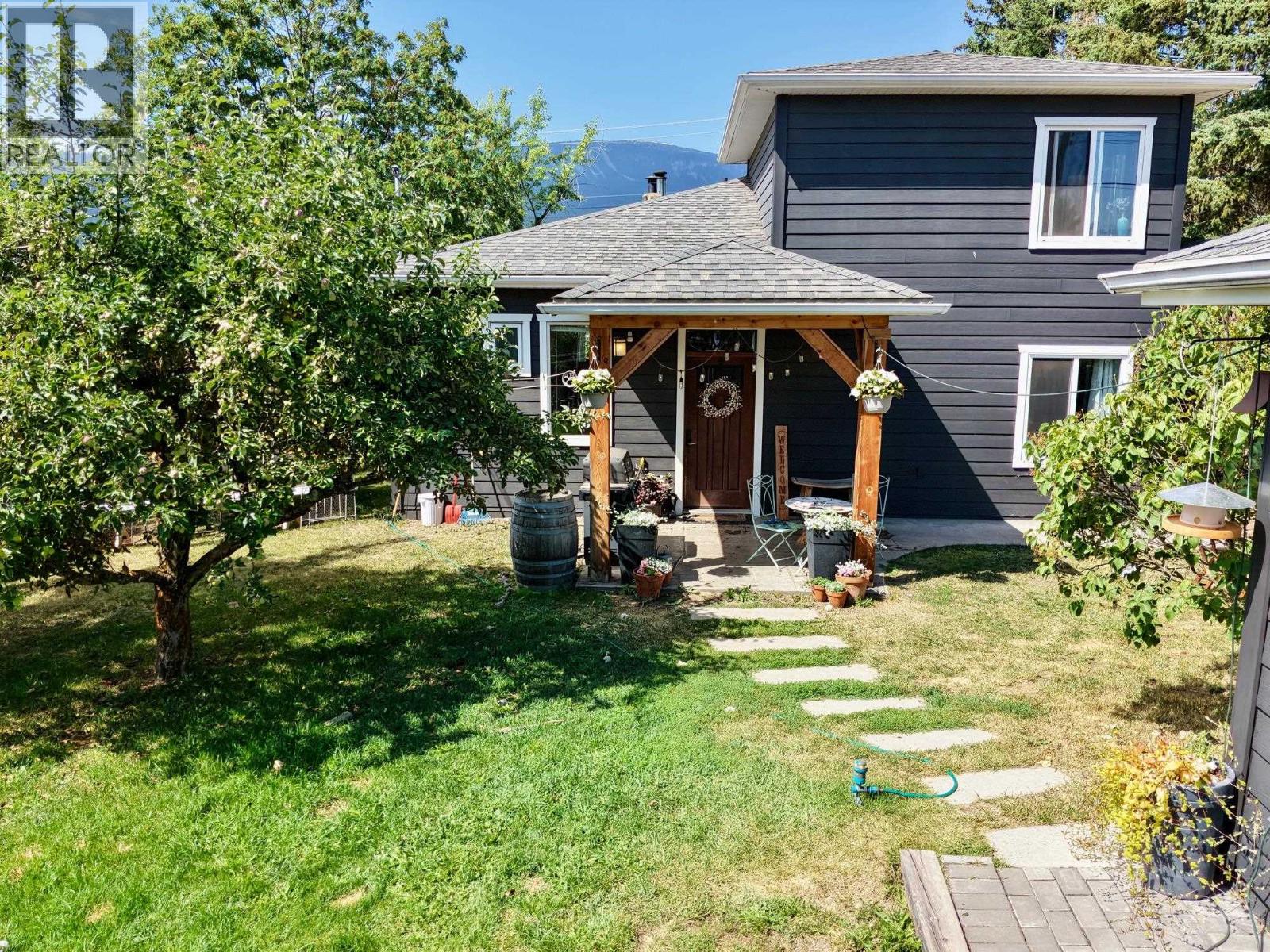 3888 11th Avenue, Smithers, British Columbia  V0J 2N0 - Photo 30 - R3149657