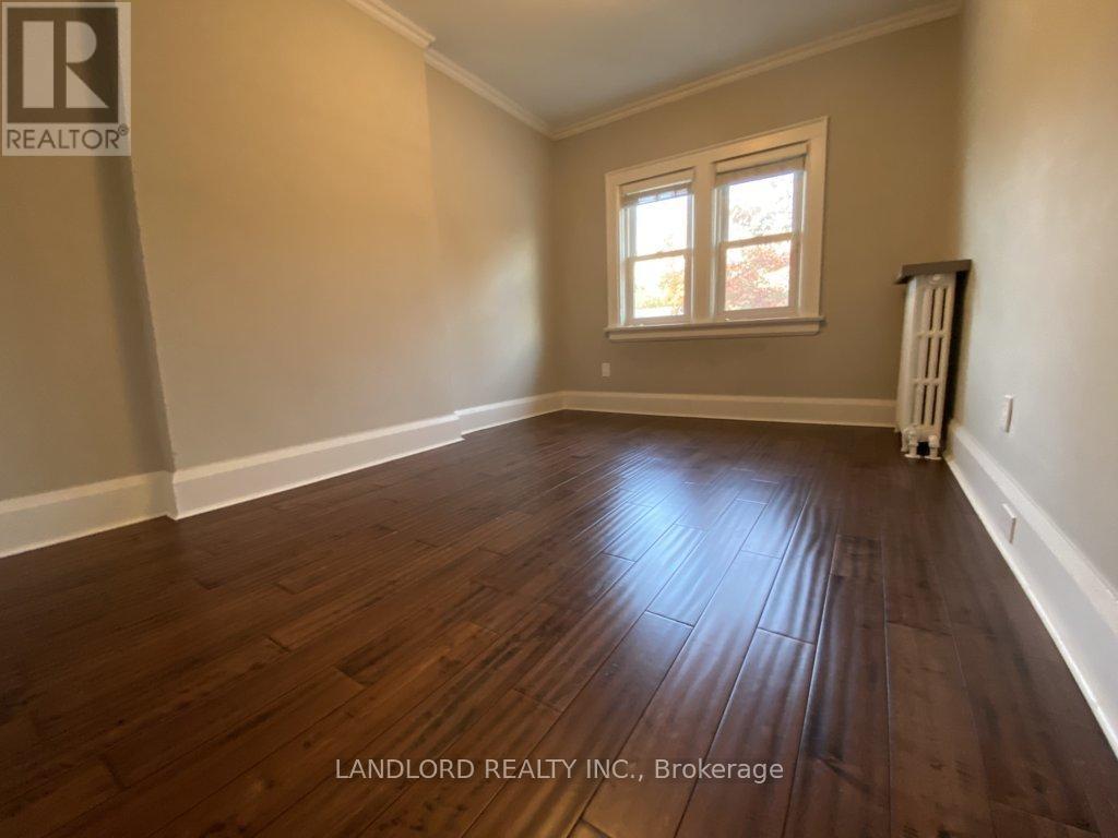 22 Lorindale Avenue, Toronto, Ontario  M5M 3C2 - Photo 15 - C13602448