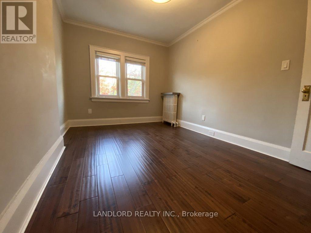22 Lorindale Avenue, Toronto, Ontario  M5M 3C2 - Photo 16 - C13602448