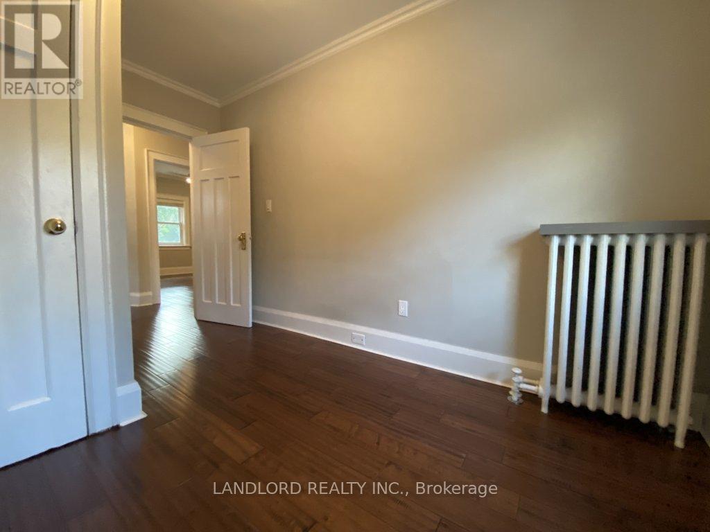 22 Lorindale Avenue, Toronto, Ontario  M5M 3C2 - Photo 19 - C13602448