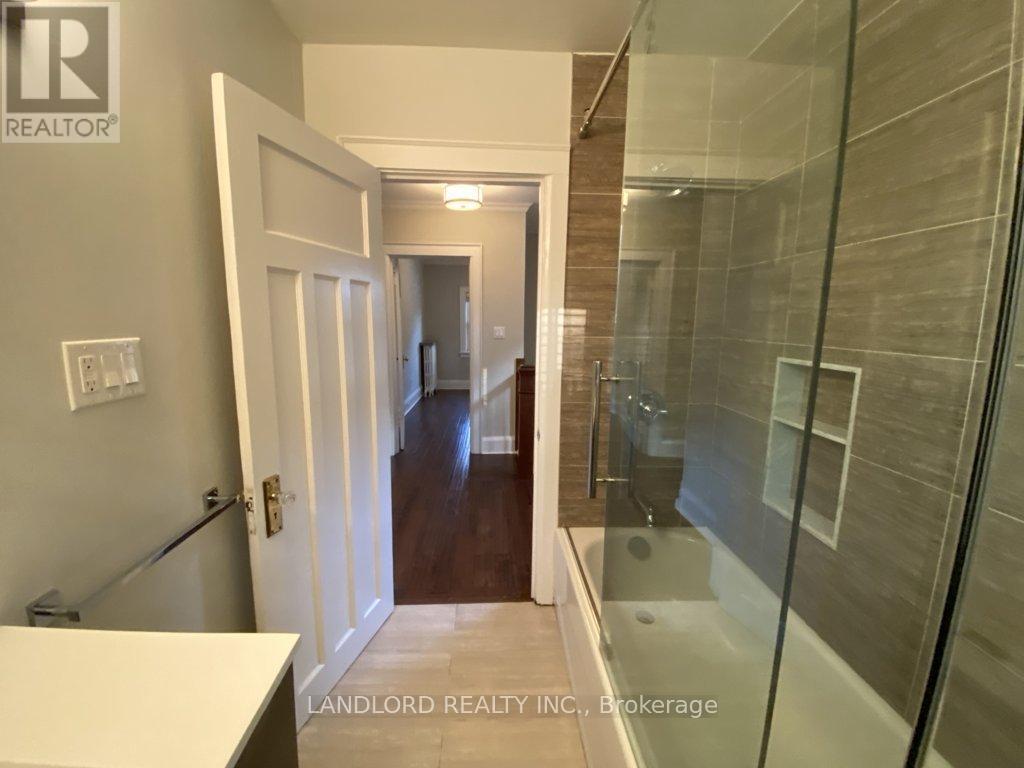 22 Lorindale Avenue, Toronto, Ontario  M5M 3C2 - Photo 22 - C13602448