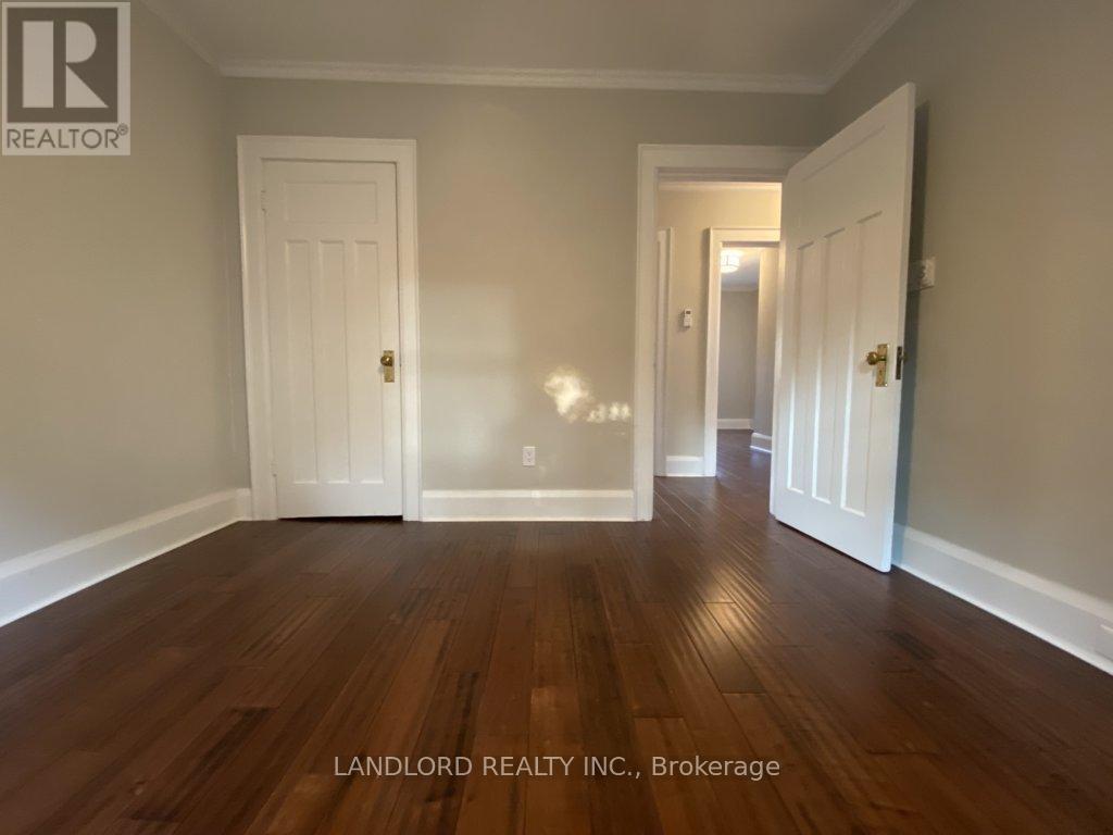 22 Lorindale Avenue, Toronto, Ontario  M5M 3C2 - Photo 25 - C13602448