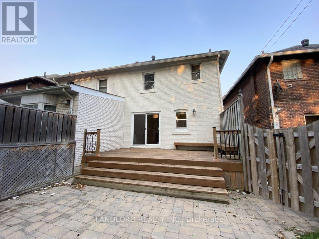 22 Lorindale Avenue, Toronto, Ontario  M5M 3C2 - Photo 36 - C13602448