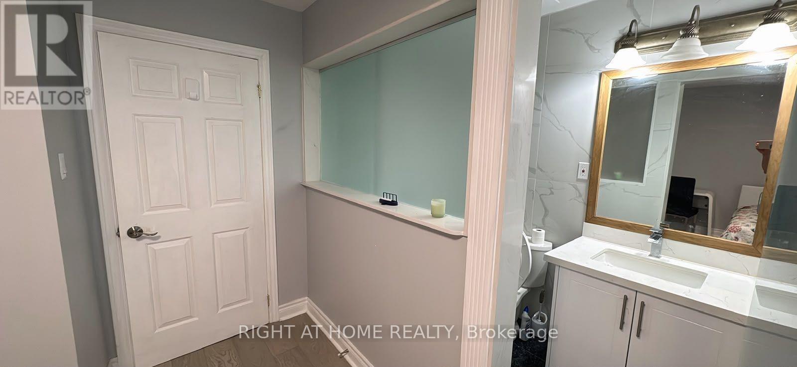 14 Ptarmigan Crescent, Toronto, Ontario  M3A 1W3 - Photo 9 - C13602500