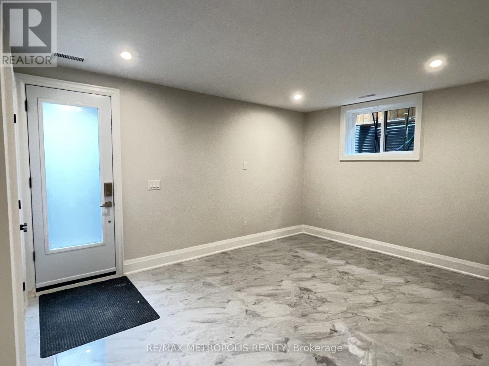Bsmt - 165 Manning Avenue, Toronto, Ontario  M6J 2K6 - Photo 14 - C13602536