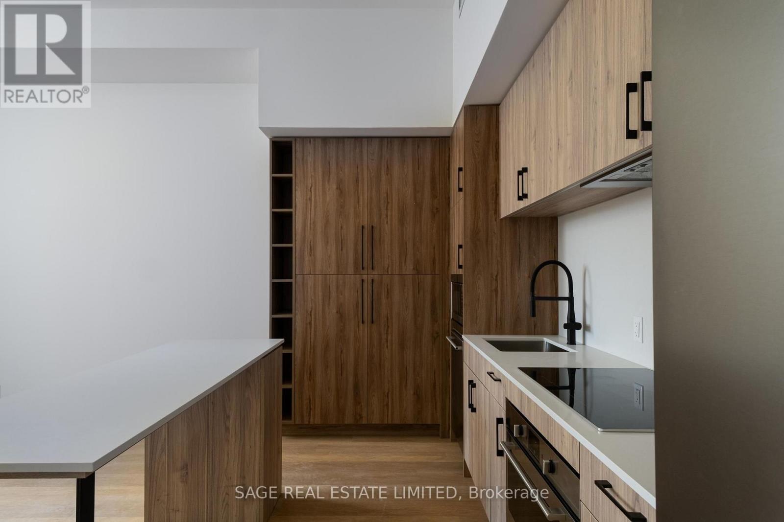 612 - 109 Erskine Avenue, Toronto, Ontario  M4P 1Y5 - Photo 2 - C13602538