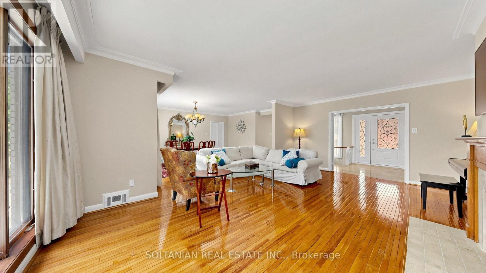 57 Sumner Heights Drive, Toronto, Ontario  M2K 1Y5 - Photo 5 - C13602578